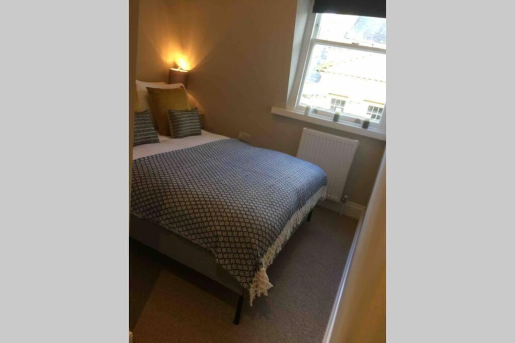 Beautiful Bath Apartment In Central Milsom Street Exterior photo